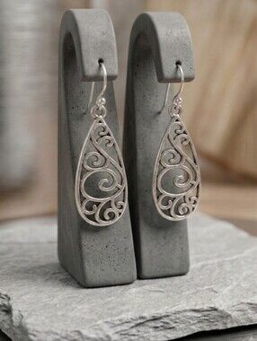 Silver Filigree Teardrop Dangle Earrings - Elegant Women’s Jewelry